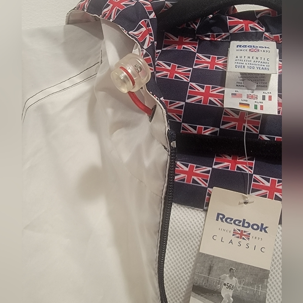 Women's NWT Reebok Track Jacket and Pants Size XL - Picture 13 of 17